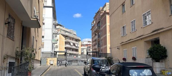 3 rooms Apartment in Rome, Italy No. 198214 11