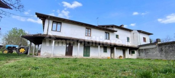 5 bedrooms Villa in Garlasco, Italy No. 314128 2