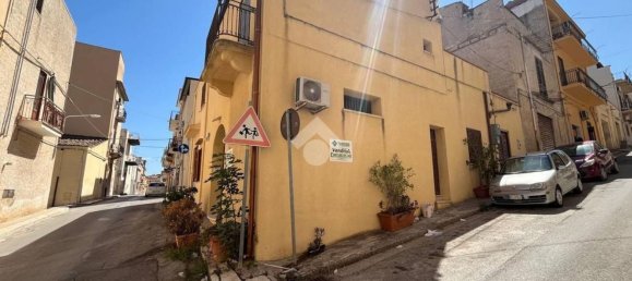 Casa de 5 dormitorios en Castellammare del Golfo, Italy No. 315552 13