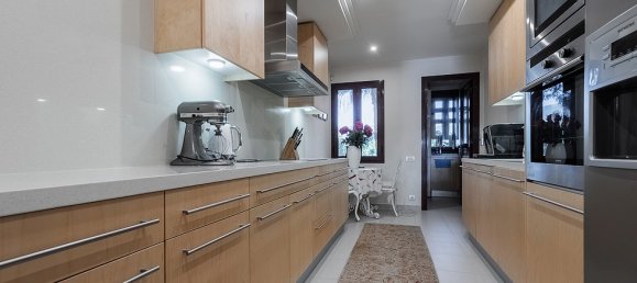 3 غرف نوم شقة في Estepona, Spain رقم 9956 9