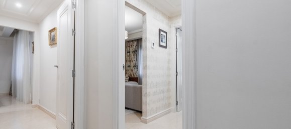 3 غرف نوم شقة في Estepona, Spain رقم 9956 7