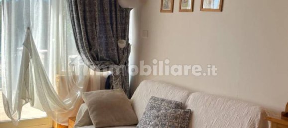 Apartamento de 2 dormitorios en Micigliano, Italy No. 311185 10