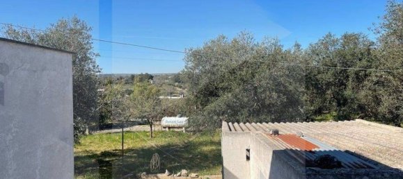 Дом с 3 комнатами в Монополи, Италия № 251174 9