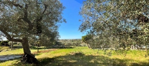 Дом с 3 комнатами в Монополи, Италия № 251174 10