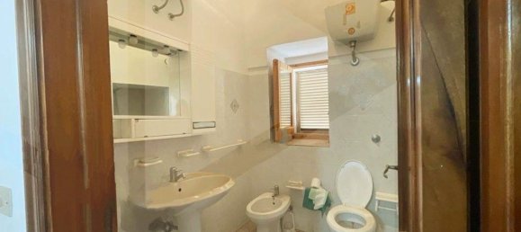 Дом с 3 комнатами в Монополи, Италия № 251174 5