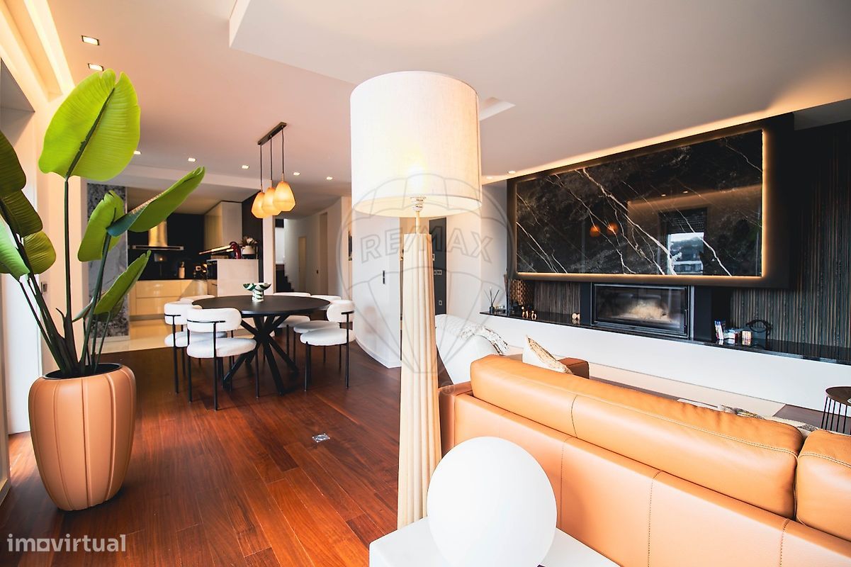 4 bedrooms Duplex in Trofa, Portugal No. 350948