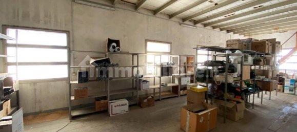 5 rooms Commercial property in Imola, Italy No. 226921 9