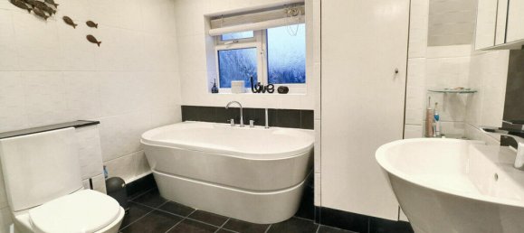 3 bedrooms House in Grays, United Kingdom No. 4967 52