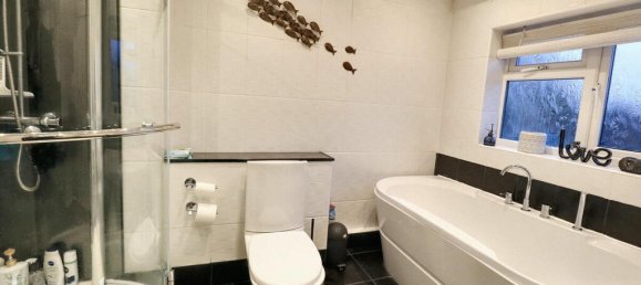 3 bedrooms House in Grays, United Kingdom No. 4967 49