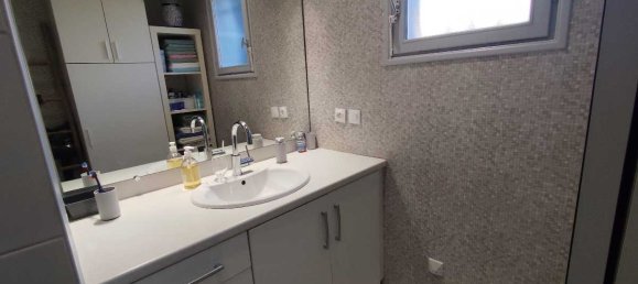 3 bedrooms Villa in Vias, France No. 202723 11