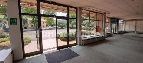 5 rooms Commercial property in Salò, Italy No. 78140 12