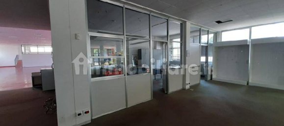 5 rooms Commercial property in Salò, Italy No. 78140 13