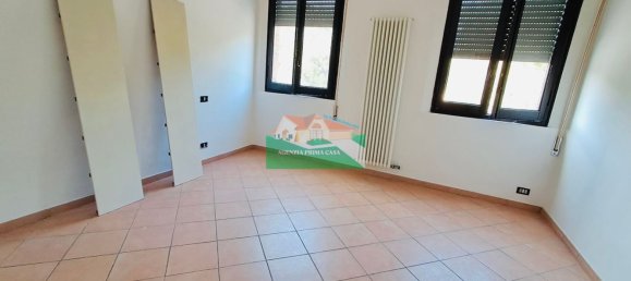 3 rooms Apartment in Ravenna, Italy No. 290627 6