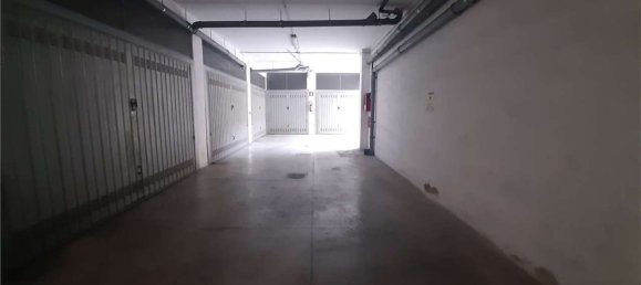 17m² Garage in Milan, Italy No. 316051 6