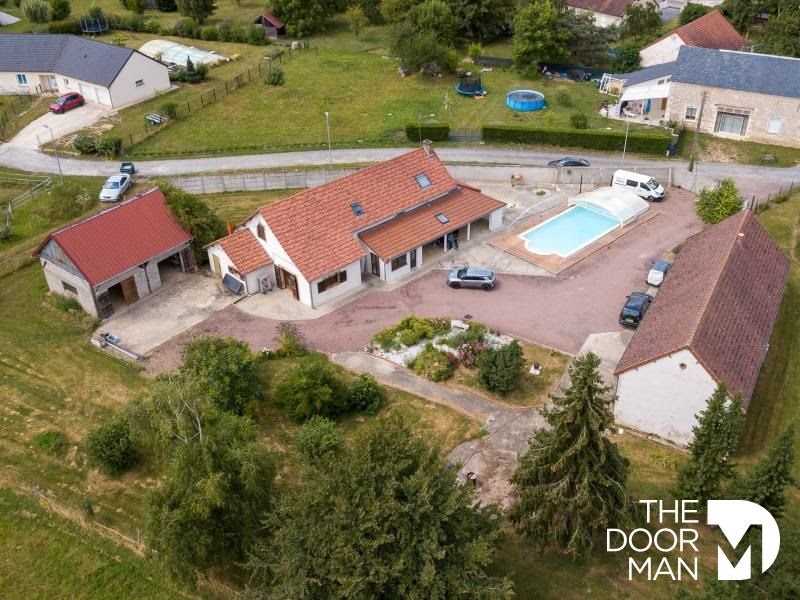 4 غرف نوم منزل في Les Aix-d'Angillon, France رقم 75583