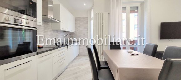 Apartamento T3 em Milan, Italy N.º 364921 2