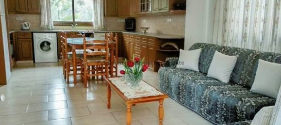 4 bedrooms Villa in Geroskípou, Cyprus No. 939 9