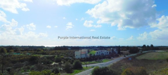 4 bedrooms Villa in Geroskípou, Cyprus No. 939 4