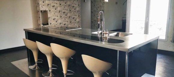 3 bedrooms Duplex in Paris, France No. 182665 9