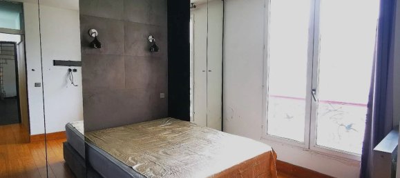 3 bedrooms Duplex in Paris, France No. 182665 2