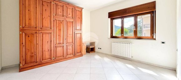 3 bedrooms Apartment in L'Aquila, Italy No. 293632 16