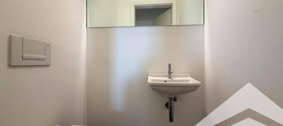 102m² Office in Linz, Austria No. 178082 5