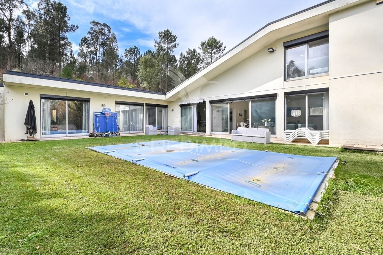 3 bedrooms House in Padim da Graca, Portugal No. 97728