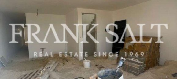 Apartamento de 3 dormitorios en Fgura, Malta No. 2185 7