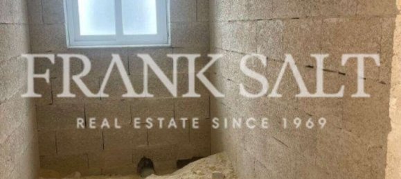 Apartamento de 3 dormitorios en Fgura, Malta No. 2185 4