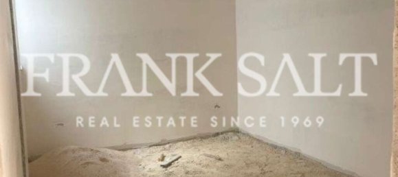 Apartamento de 3 dormitorios en Fgura, Malta No. 2185 3