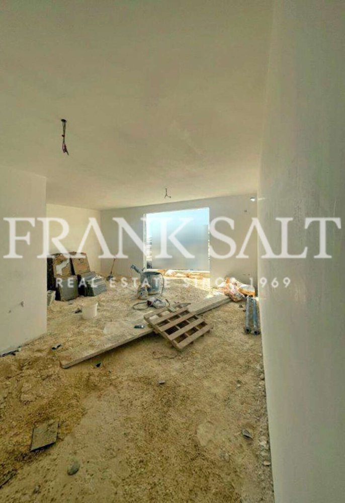 Apartamento de 3 dormitorios en Fgura, Malta No. 2185