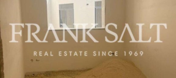 Apartamento de 3 dormitorios en Fgura, Malta No. 2185 5