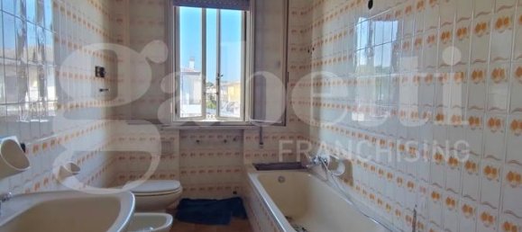 6 rooms Apartment in Porto Tolle, Italy No. 105153 16