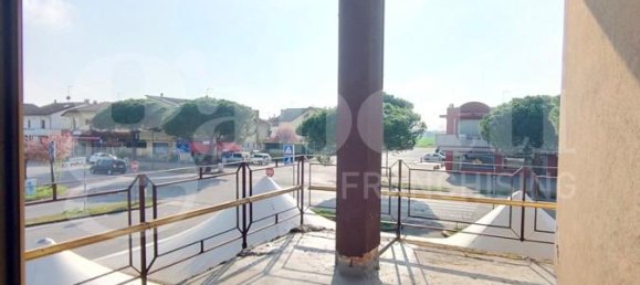 6 rooms Apartment in Porto Tolle, Italy No. 105153 4