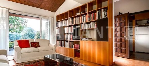 4 bedrooms Villa in Como, Italy No. 230374 5
