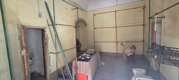 2 rooms Apartment in Palermo, Italy No. 154479 8