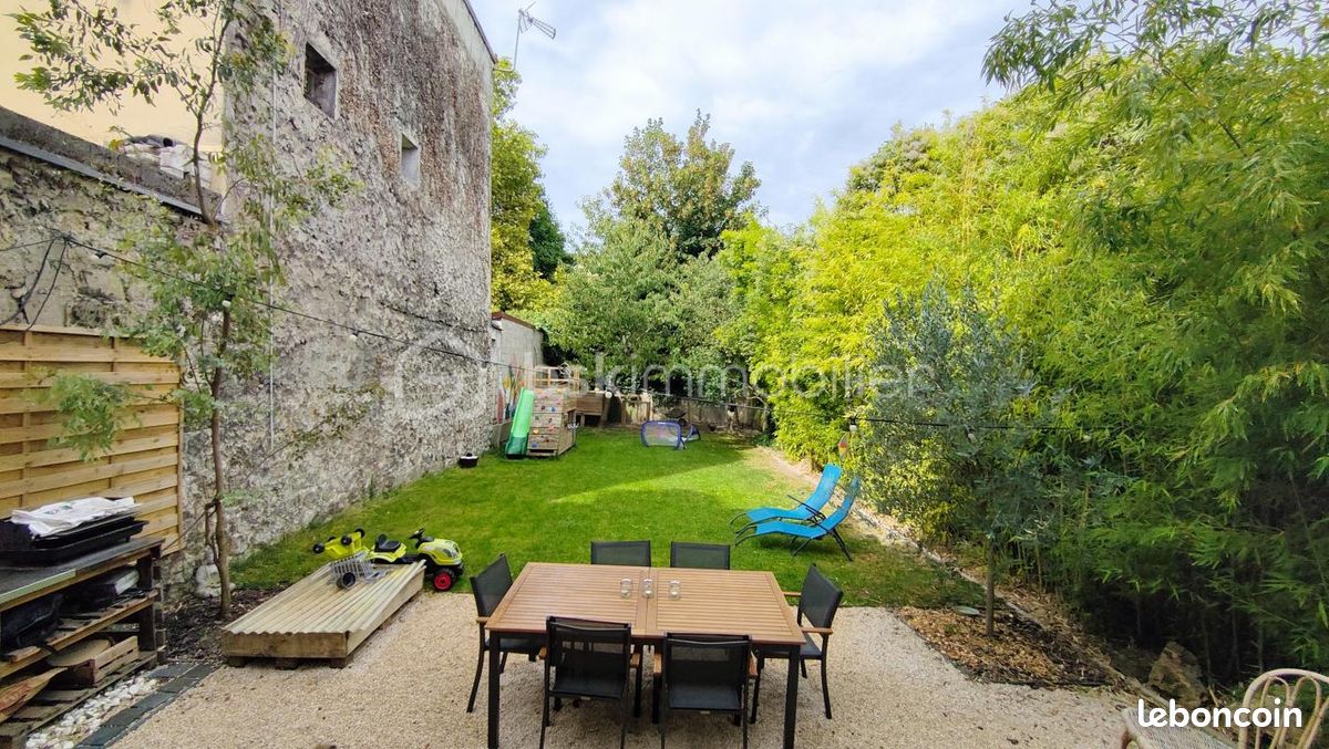 3 Schlafzimmer Haus in Noisy-le-Sec, France, Nr. 330685