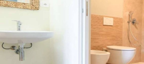 1 bedroom Apartment in Milan, Italy No. 341857 2