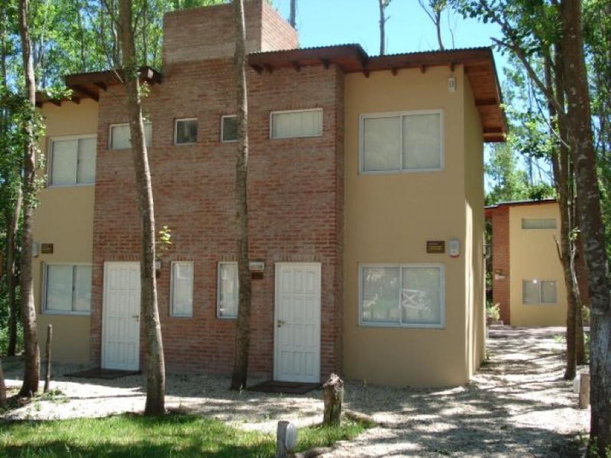 675m² Commercial property in Mar del Plata, Argentina No. 107042