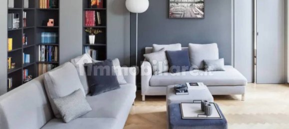 Квартира с 1 спальней в Милан, Италия № 377223 3