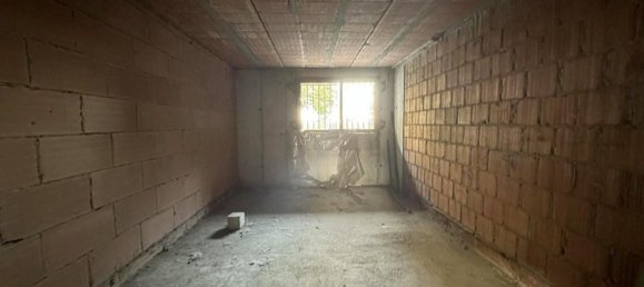 5 bedrooms House in Due Carrare, Italy No. 379562 14