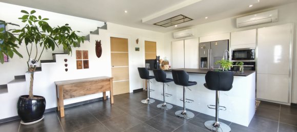 Villa de 4 dormitorios en Pietrosella, France No. 322500 4