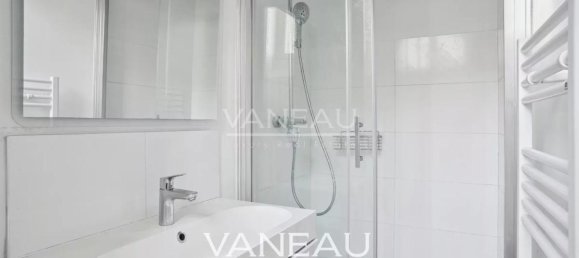 4 chambres Appartement à Paris, France No. 126079 19