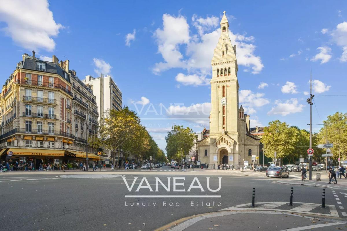 4 chambres Appartement à Paris, France No. 126079