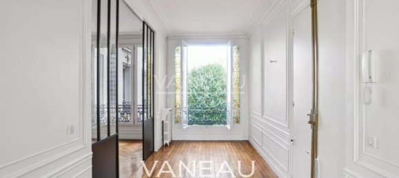 4 chambres Appartement à Paris, France No. 126079 8