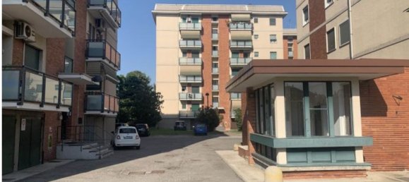 4 rooms Apartment in Trezzano sul Naviglio, Italy No. 6308 5