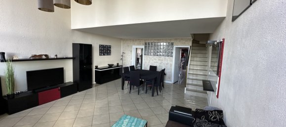 3 chambres Duplex à Le Mée-sur-Seine, France No. 177704 10