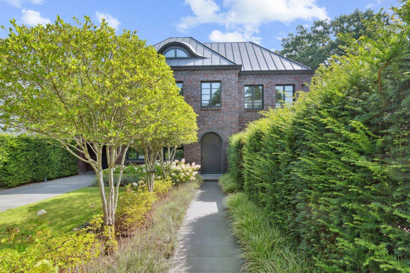 6 bedrooms Villa in Altona, Germany No. 341363