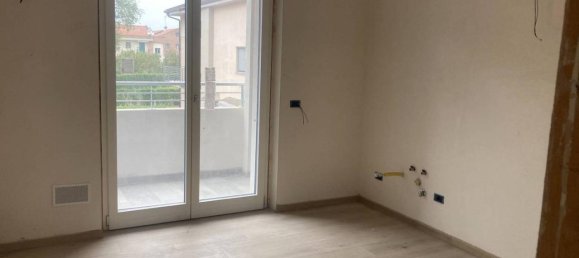 2 rooms Apartment in Alba, Italy No. 24182 2
