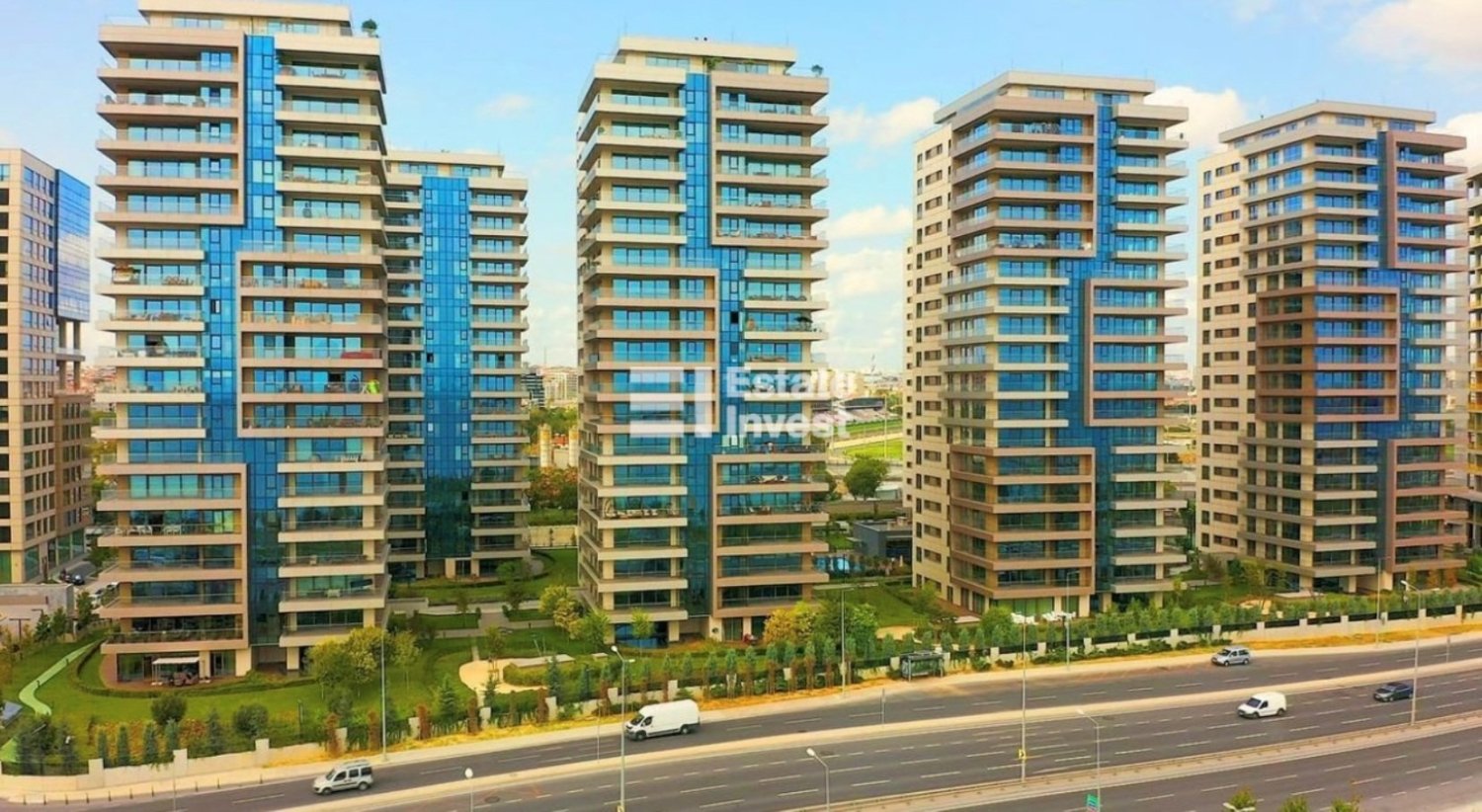 Apartment 4+1 in Istanbul, Turkey No. 26088